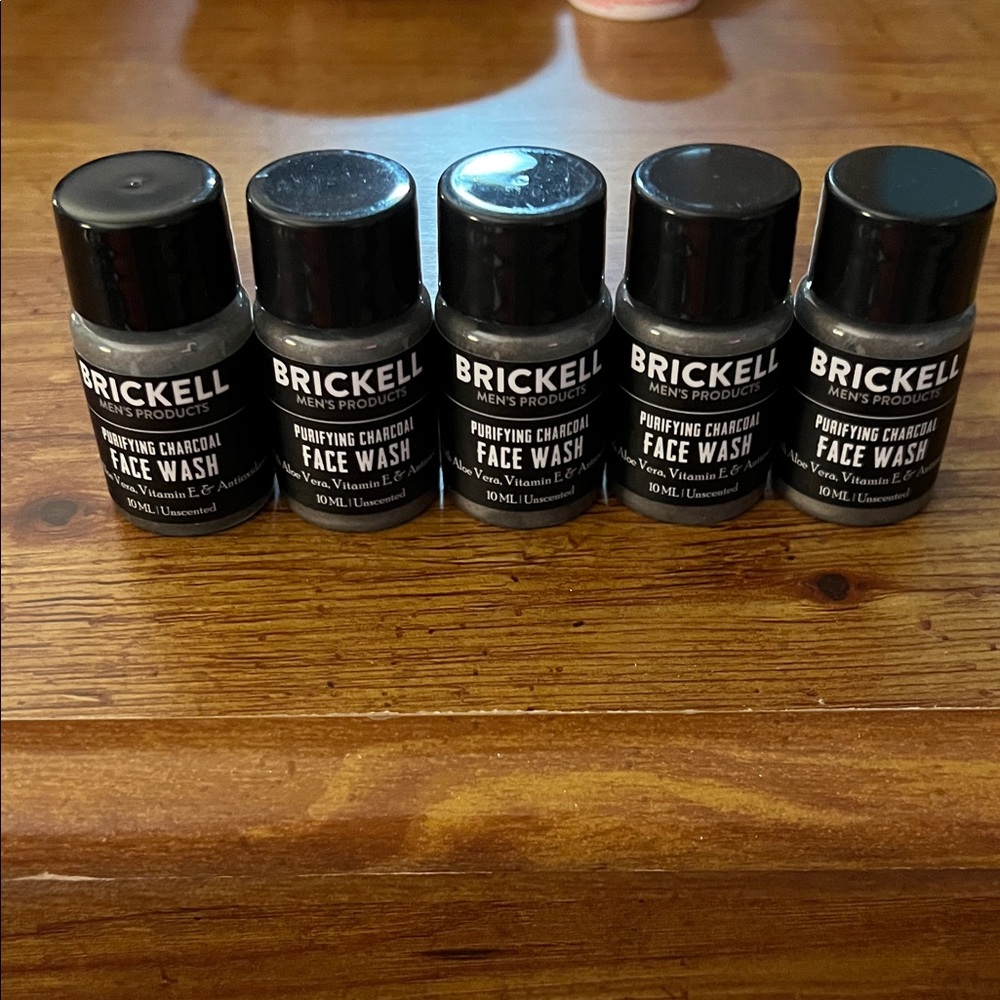 Brickell Men’s Products - Men’s Purifying Charcoal Face Wash - Pack of 5 (10mL)